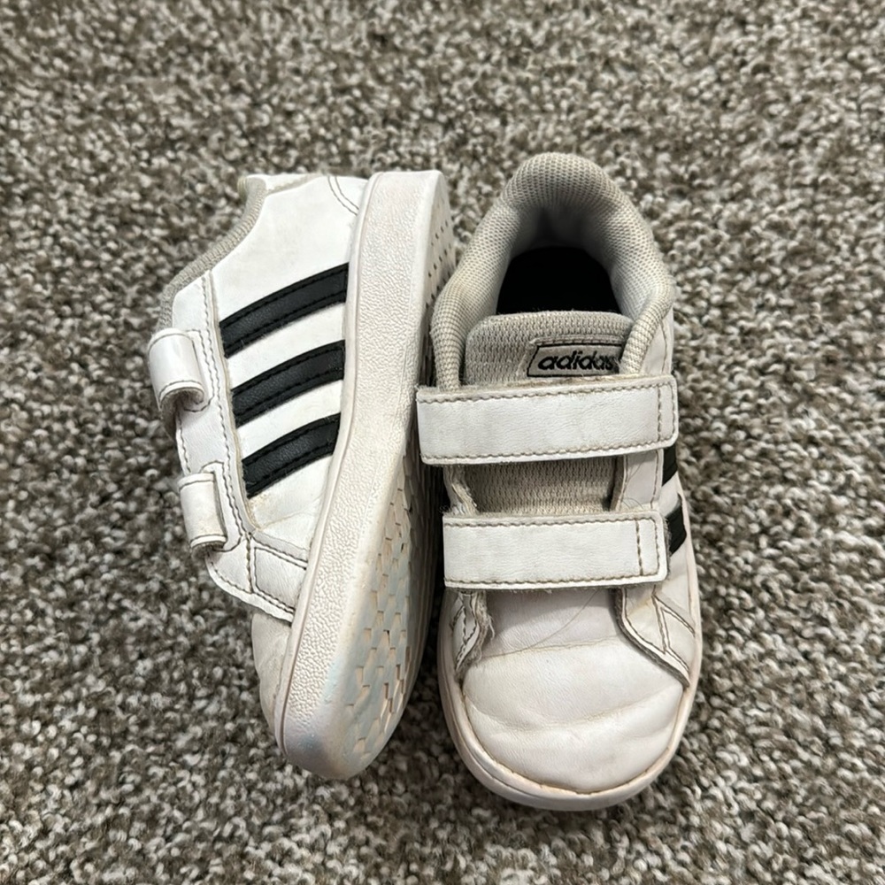 Adidas Shoes White and Navy Stripes Size 7.5